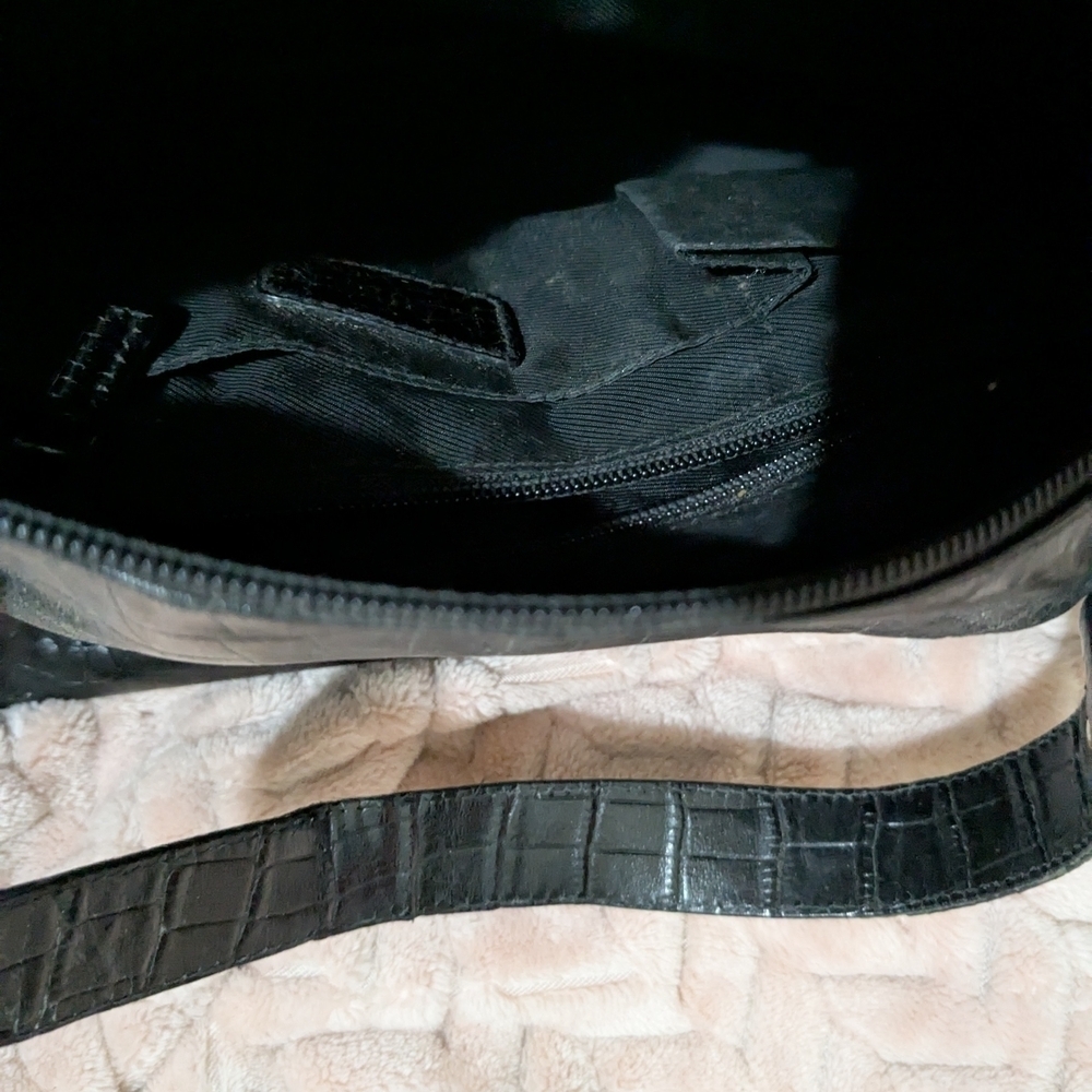 Lauren Ralph Lauren Black Croc-Embossed Shoulder Bag - Picture 11 of 11